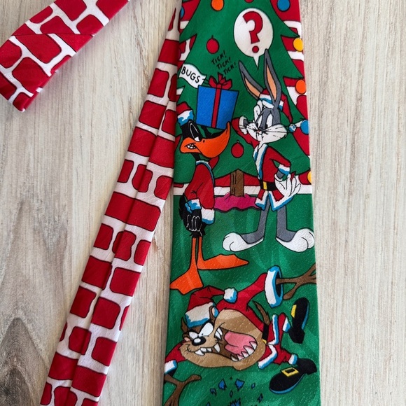 Vintage Looney Tunes Christmas Men’s Tie - Picture 3 of 4